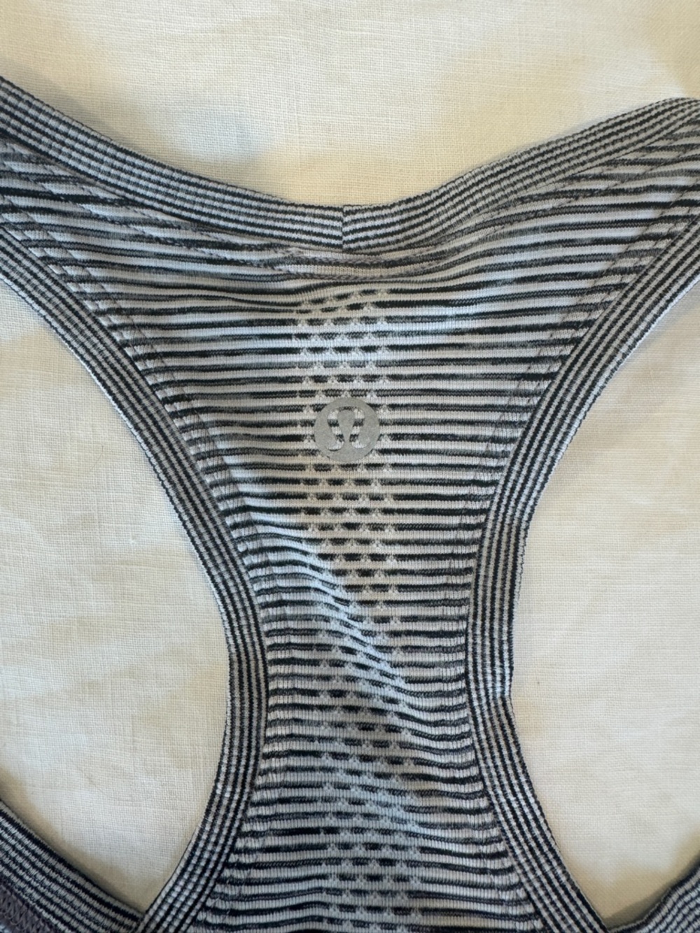 Lululemon Swiftly Tech Striped Racerback Tank Top Size 8 - Picture 4 of 6